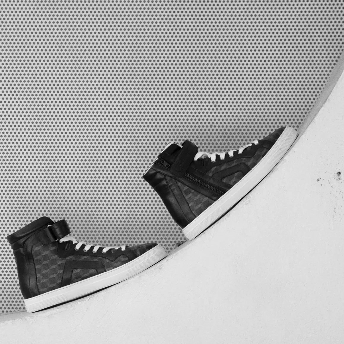 PIERRE HARDY 112 HIGH-TOP SNEAKERS Black Online