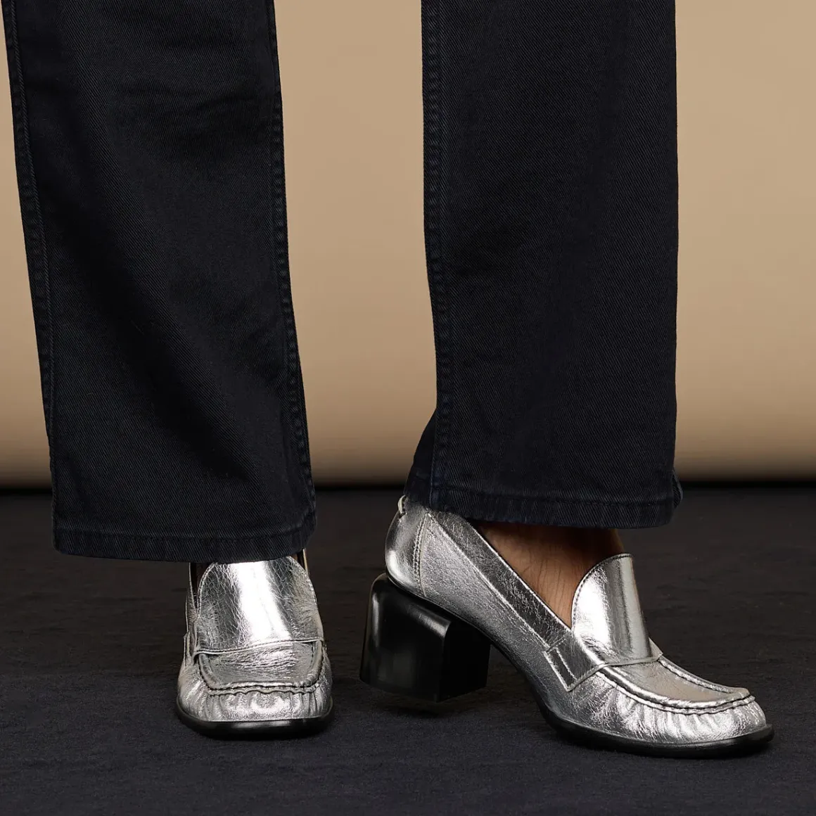 PIERRE HARDY ROMY HEELED LOAFER Silver Fashion